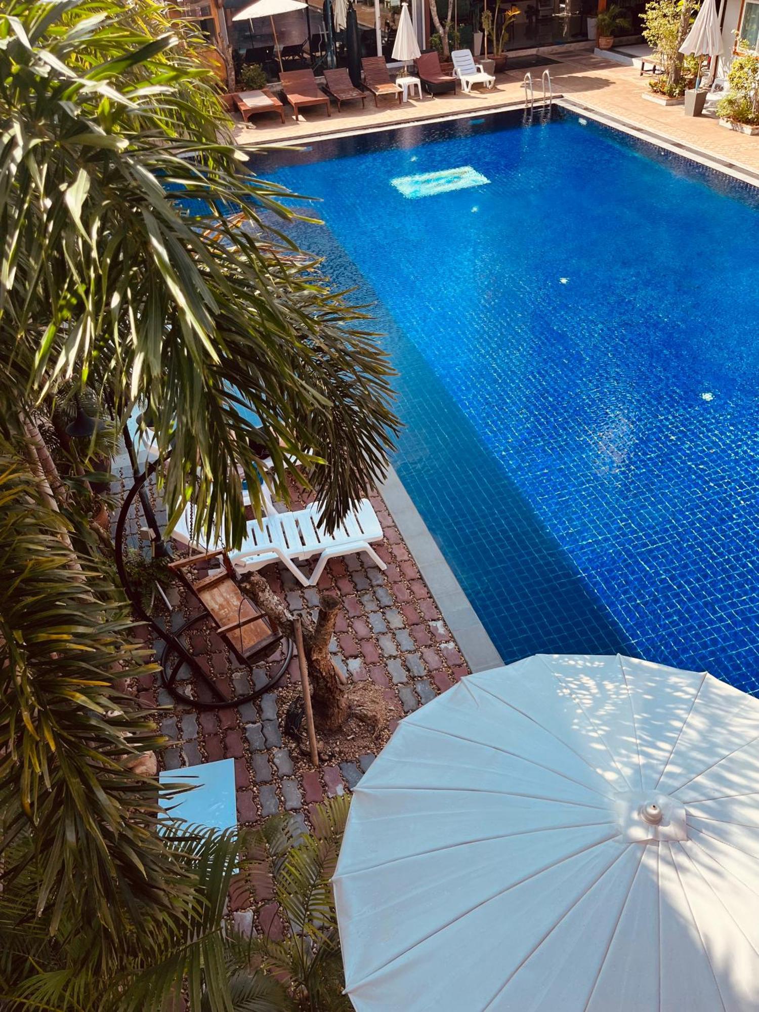 Paradise Land Resort Pattaya Eksteriør bilde
